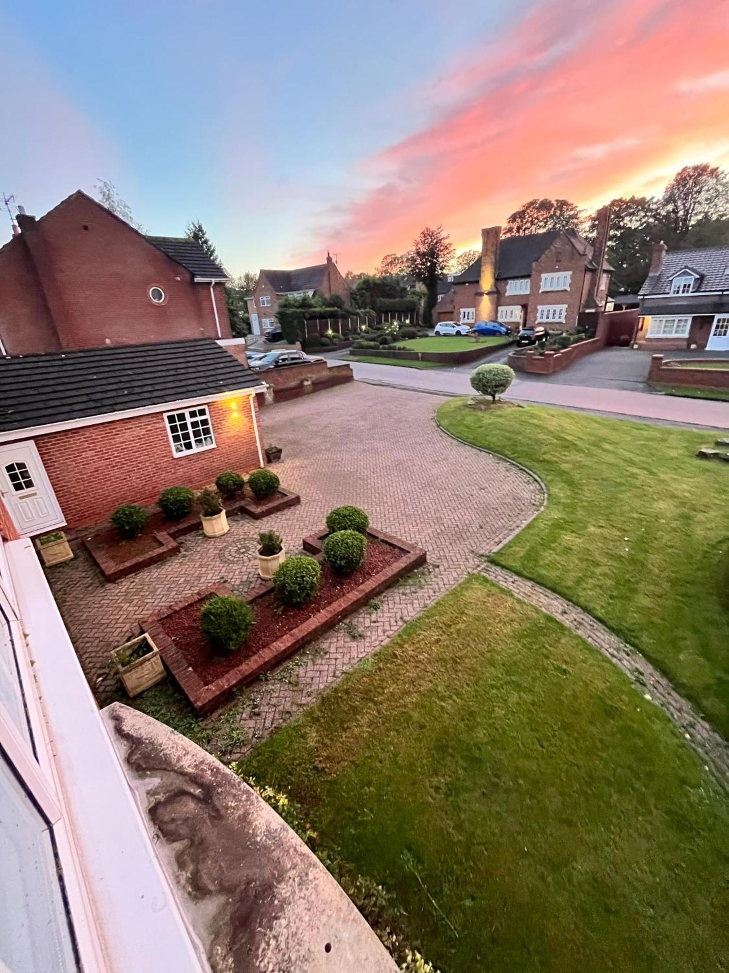 Unwind In Comfort At Cosy Caradus Free Parking Birmingham Eksteriør bilde